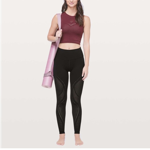 Lululemon reveal leggings size 6 - Picture 4 of 5